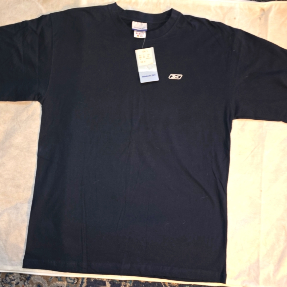 Brand New Vintage Reebok T-Shirt with Tag. Size L